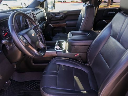 Used 2021 Chevrolet Silverado 2500 High Country w/ Z71 Off-Road Package image 12