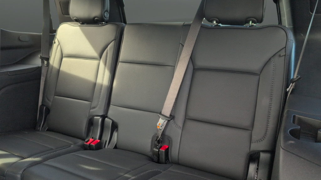 Used 2025 GMC Yukon Denali AWD/4WD image 22