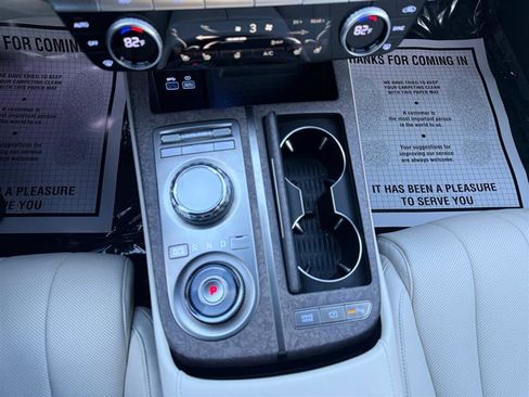 Used 2024 Genesis G80 image 23