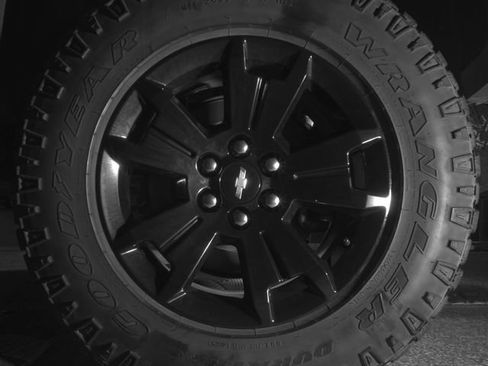 Used 2022 Chevrolet Colorado ZR2 w/ ZR2 Midnight Special Edition AWD/4WD image 10