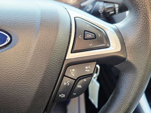 Used 2014 Ford Fusion SE FWD image 20