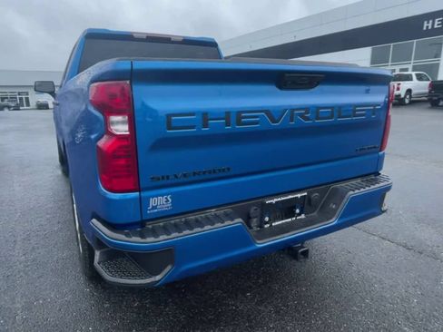 Used 2023 Chevrolet Silverado 1500 Custom w/ LPO, Dark Essentials Package AWD/4WD image 2