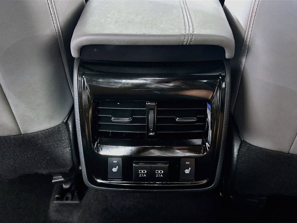 Used 2020 Toyota Avalon Limited w/ Advanced Safety Package FWD image 27