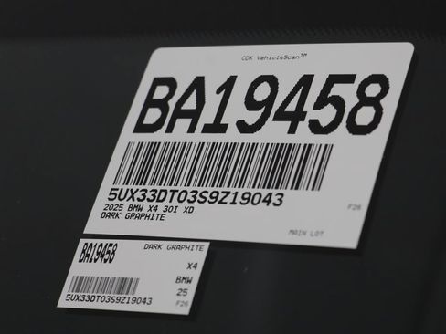 Certified 2025 BMW X4 xDrive30i AWD/4WD image 24