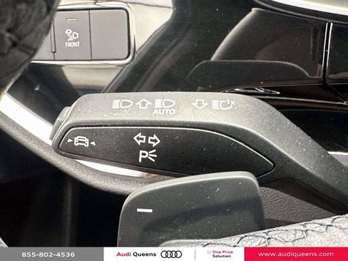 Certified 2025 Audi Q3 2.0T Premium Plus w/ Premium Plus Package AWD/4WD image 34