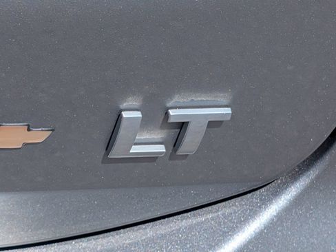 Used 2023 Chevrolet Equinox LT w/ Driver Convenience Package FWD image 6