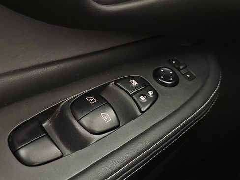 Used 2020 Nissan Murano SV FWD image 23