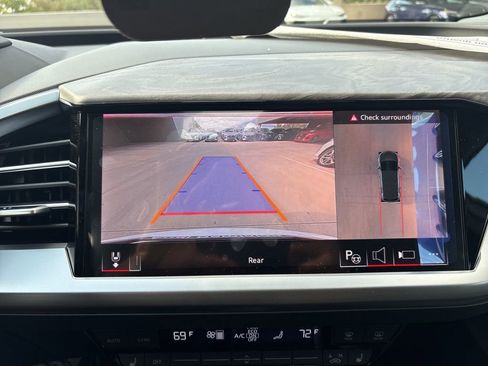 New 2026 Audi Q4 e-tron Premium Plus image 24