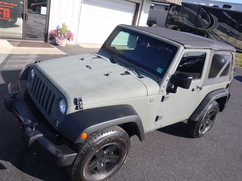 Used 2017 Jeep Wrangler Sport w/ Quick Order Package 23S image 24