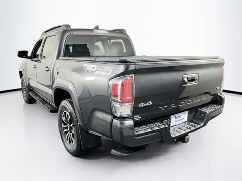 Used 2020 Toyota Tacoma TRD Sport w/ TRD Premium Sport Package AWD/4WD image 7