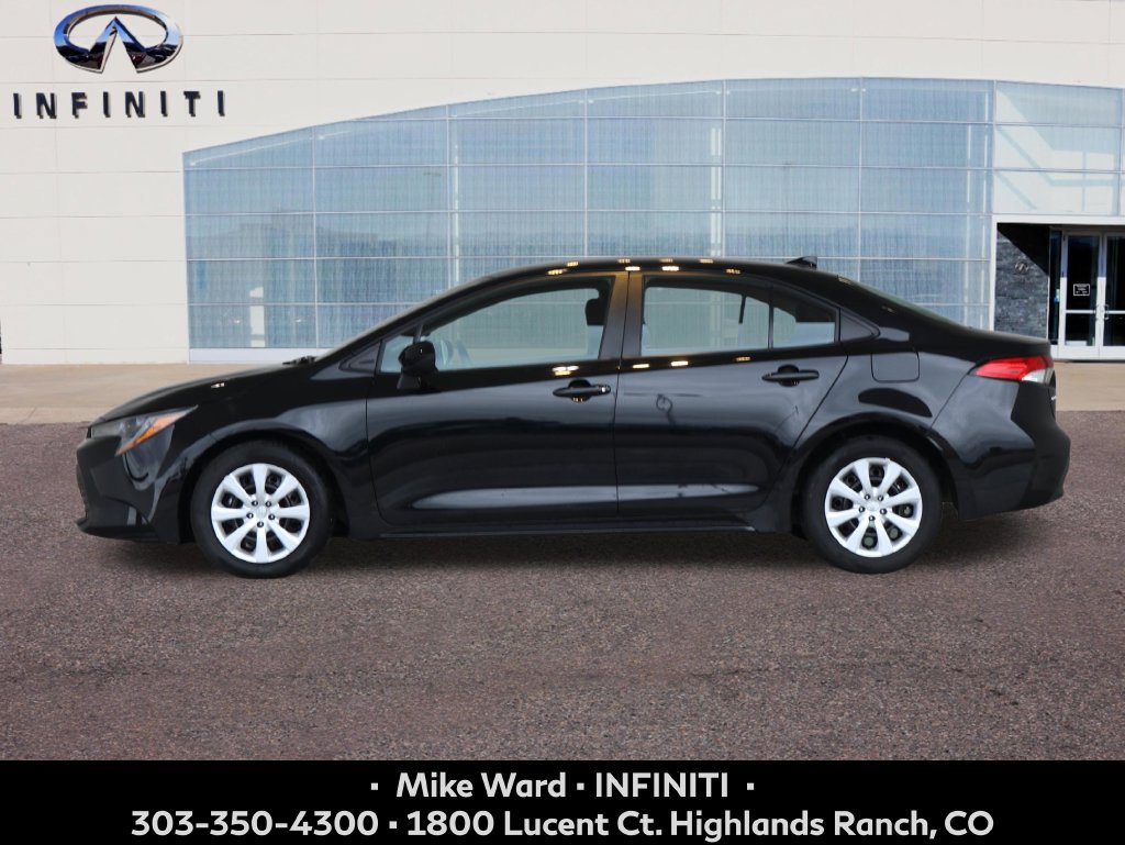 Used 2024 Toyota Corolla LE FWD image 2