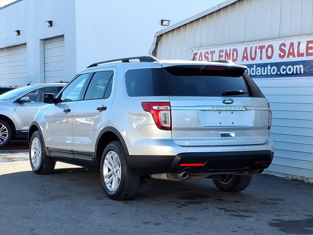 Used 2015 Ford Explorer 4WD image 3