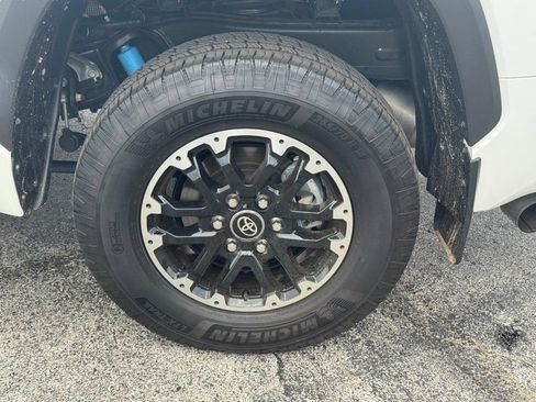 Used 2025 Toyota Tundra SR5 w/ TRD Off-Road Package AWD/4WD image 9
