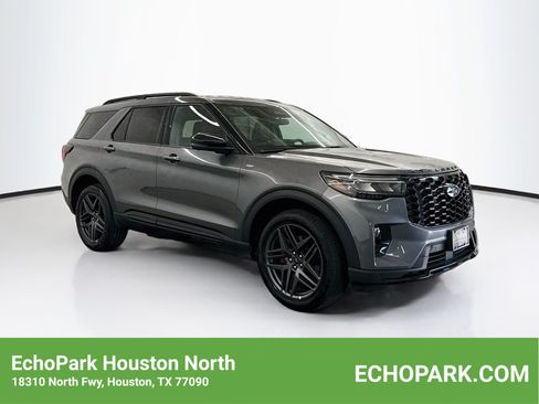 Used 2025 Ford Explorer ST-Line w/ ST-Line Street Pack AWD/4WD image 1