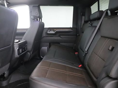Used 2025 Chevrolet Silverado 3500 High Country w/ High Country Premium Package AWD/4WD image 27