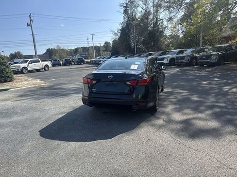 Used 2025 Nissan Altima 2.5 SL image 6