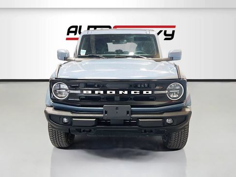 Used 2023 Ford Bronco Outer Banks AWD/4WD image 2