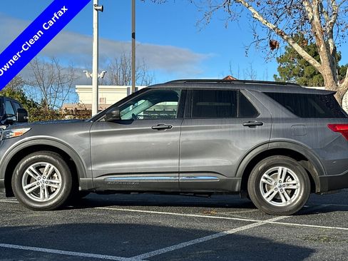 Used 2021 Ford Explorer XLT image 7