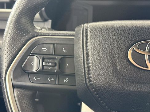 Certified 2025 Toyota 4Runner SR5 image 17