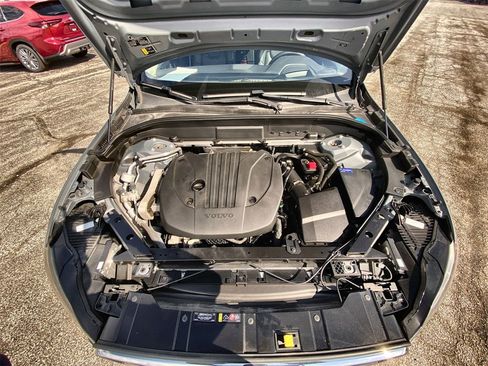 Used 2023 Volvo XC60 B5 Ultimate w/ Climate Package image 18