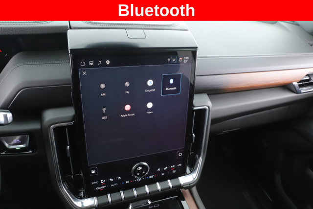 Used 2026 GMC Yukon Denali w/ Sun & Power Step Package AWD/4WD image 26
