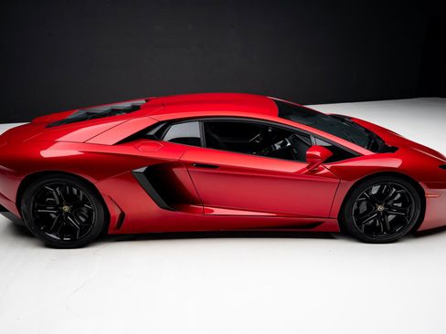 Used 2014 Lamborghini Aventador LP 700-4 image 33