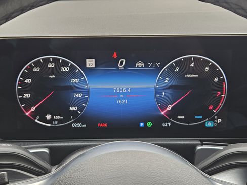 Used 2025 Mercedes-Benz GLB 250 image 18