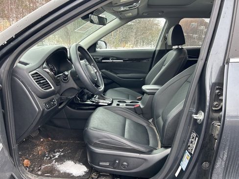 Used 2022 Kia Seltos SX w/ Sunroof Package image 7