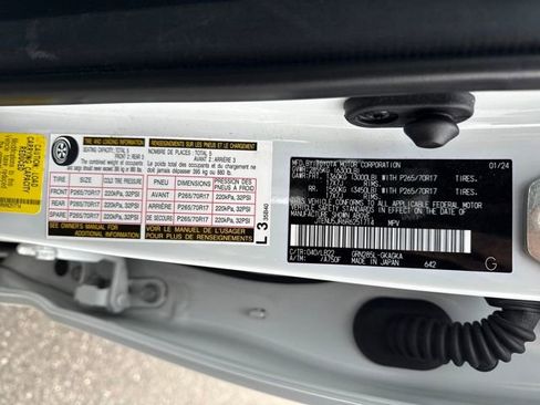 Used 2024 Toyota 4Runner SR5 Premium image 23