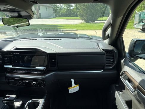 New 2026 Chevrolet Silverado 1500 LT Trail Boss w/ LT Trail Boss Premium Package AWD/4WD image 43