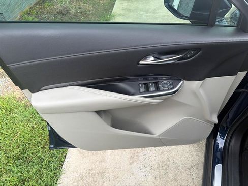 Used 2019 Cadillac XT4 Luxury w/ Cold Weather Package FWD image 36