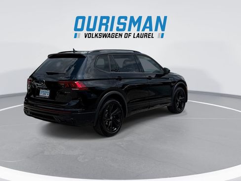 Used 2024 Volkswagen Tiguan SE R-Line AWD/4WD image 8