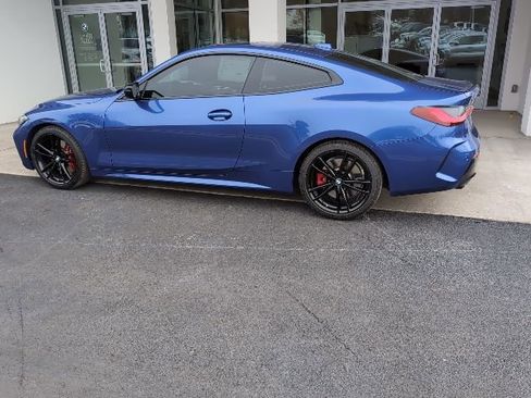 Used 2024 BMW 440i xDrive Coupe w/ Premium Package image 5