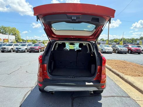 Used 2019 Ford Escape SE AWD/4WD image 25