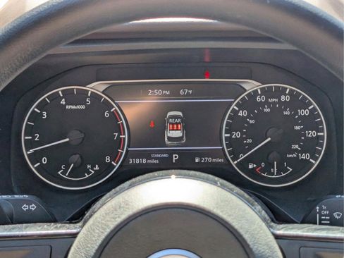 Used 2023 Nissan Rogue SV image 34