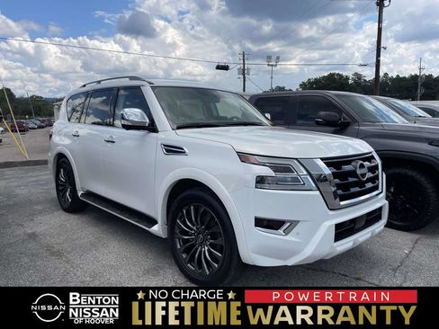 Used 2023 Nissan Armada Platinum w/ Captain's Chairs Package RWD image 1