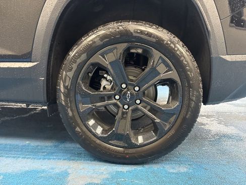 New 2026 Chevrolet Equinox LT w/ Midnight Edition AWD/4WD image 16