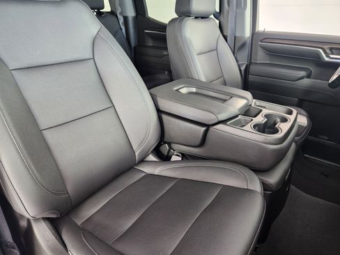 Used 2024 GMC Sierra 1500 SLT image 11