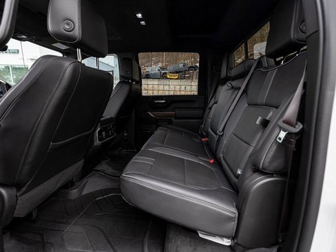 Used 2023 Chevrolet Silverado 2500 High Country image 27