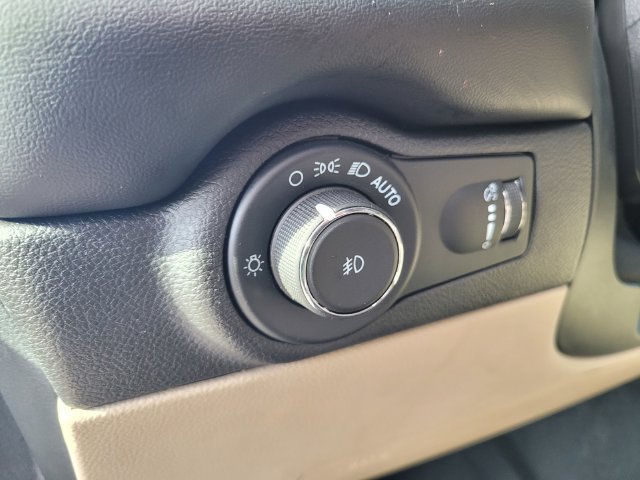 Used 2021 Dodge Durango SXT RWD image 19