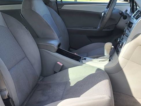 Used 2012 Chevrolet Malibu LS FWD image 8