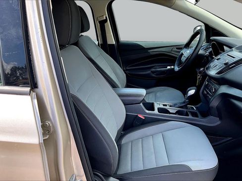 Used 2017 Ford Escape S FWD image 9