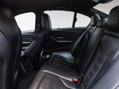 Used 2015 BMW M3 RWD image 19