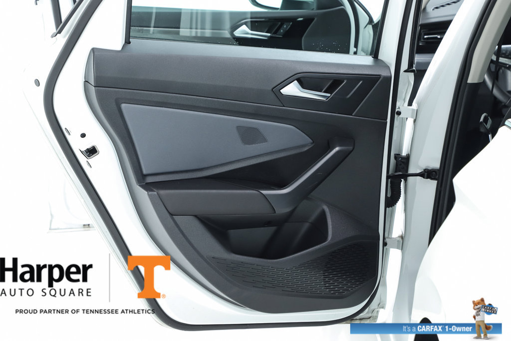 Used 2025 Volkswagen Jetta SEL FWD image 17