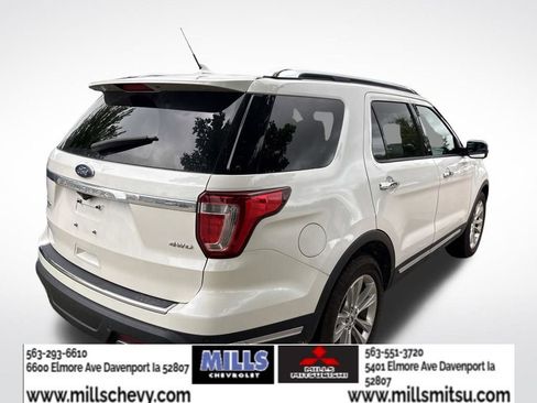 Used 2018 Ford Explorer Limited AWD/4WD image 3