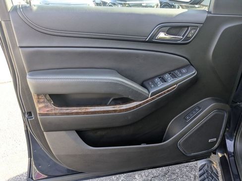 Used 2019 Chevrolet Tahoe LT image 10