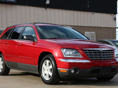 Used 2004 Chrysler Pacifica AWD image 4