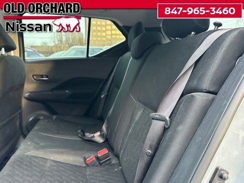 Used 2024 Nissan Kicks SV image 11