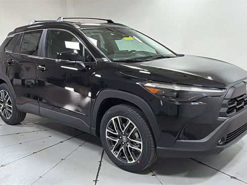 New 2026 Toyota Corolla Cross XLE image 3