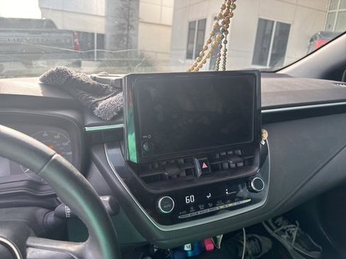 Used 2024 Toyota Corolla SE image 4